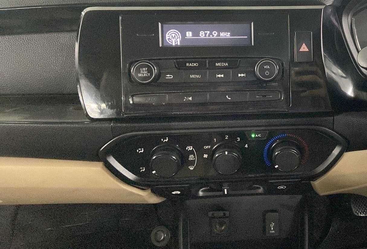 2018 Honda Amaze 1.2L I-VTEC S, Petrol, Manual, 29,777 km, Air Conditioner