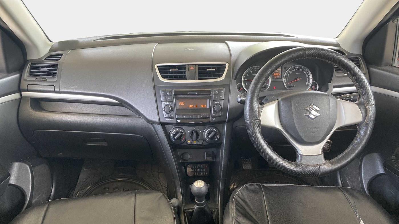 2017 Maruti Swift VXI O, Petrol, Manual, 62,953 km, Dashboard