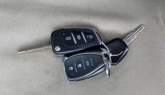 2018 Maruti Alto K10 VXI, Petrol, Manual, 44,698 km, Key Close Up