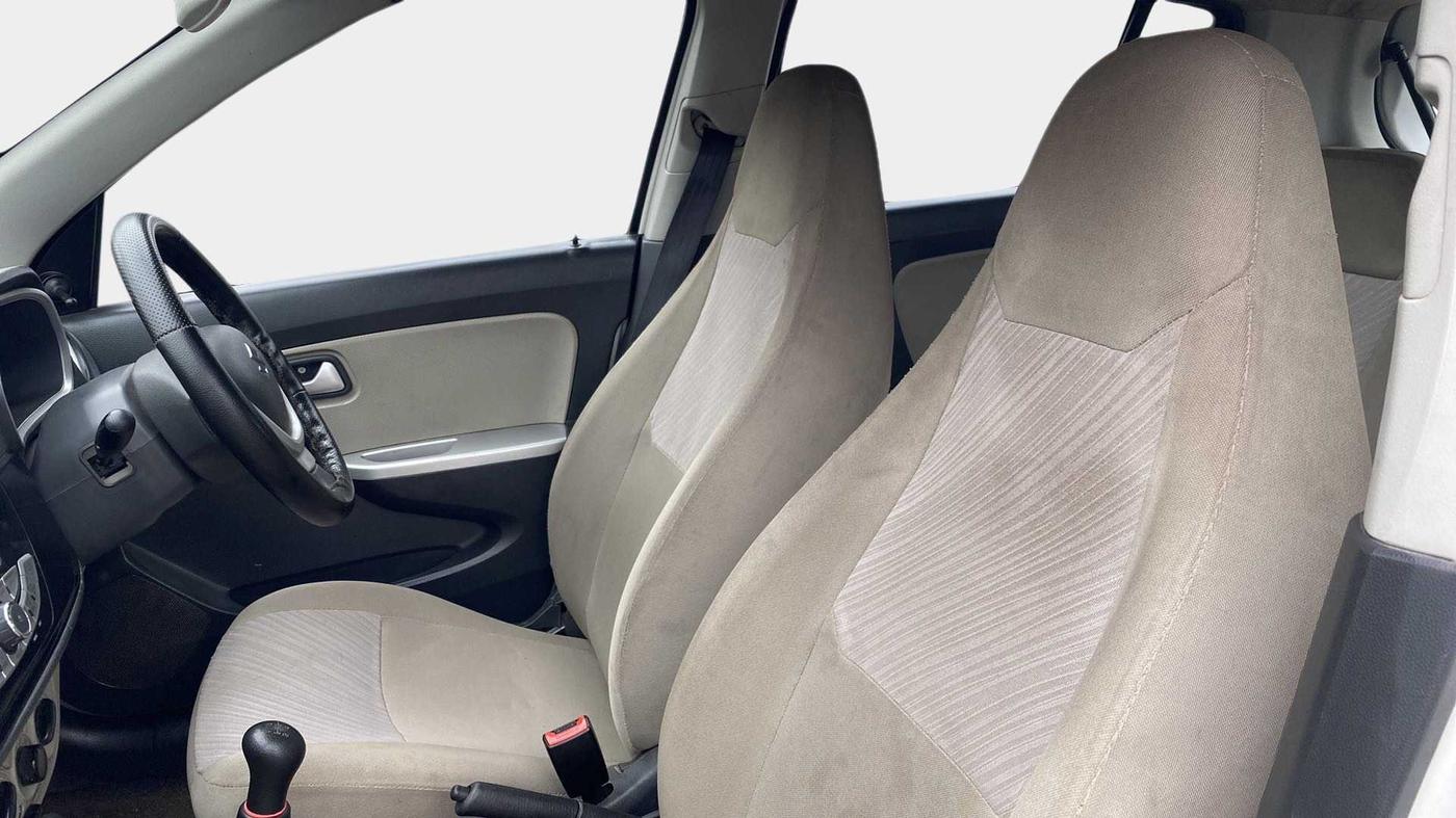2018 Maruti Alto K10 VXI, Petrol, Manual, 44,698 km, Right Side Front Door Cabin