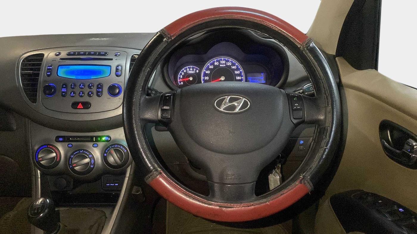 2012 Hyundai i10 SPORTZ 1.2, Petrol, Manual, 33,803 km, Steering Wheel Close Up