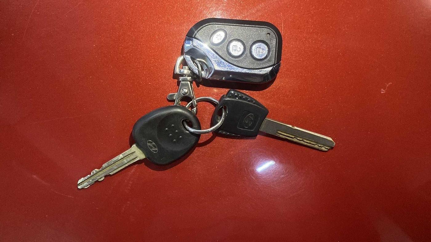 2012 Hyundai i10 SPORTZ 1.2, Petrol, Manual, 33,803 km, Key Close Up