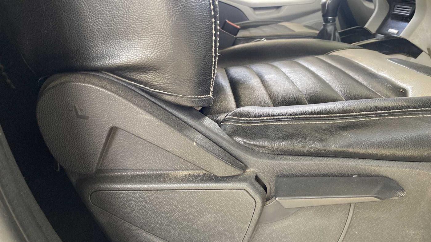 2016 Ford Ecosport TITANIUM 1.5L DIESEL, Diesel, Manual, 60,047 km, Driver Side Adjustment Panel