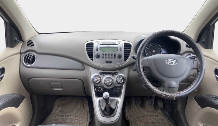 2016 Hyundai i10 SPORTZ 1.1, CNG, Manual, 1,07,049 km, Dashboard