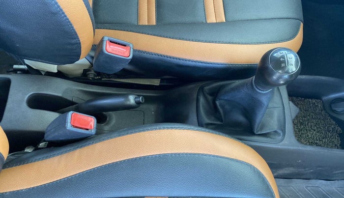 2018 Hyundai Eon ERA +, Petrol, Manual, 14,669 km, Gear Lever