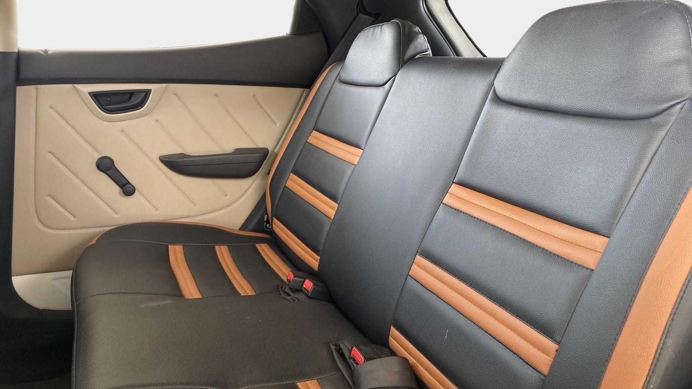 2018 Hyundai Eon ERA +, Petrol, Manual, 14,669 km, Right Side Rear Door Cabin