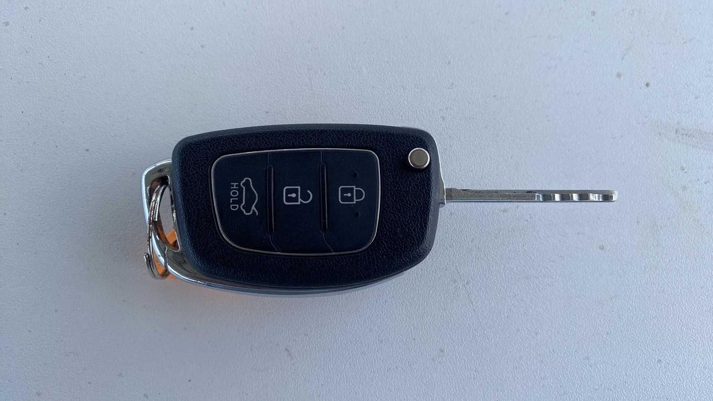 2012 Hyundai i20 SPORTZ 1.2, Petrol, Manual, 1,00,860 km, Key Close Up
