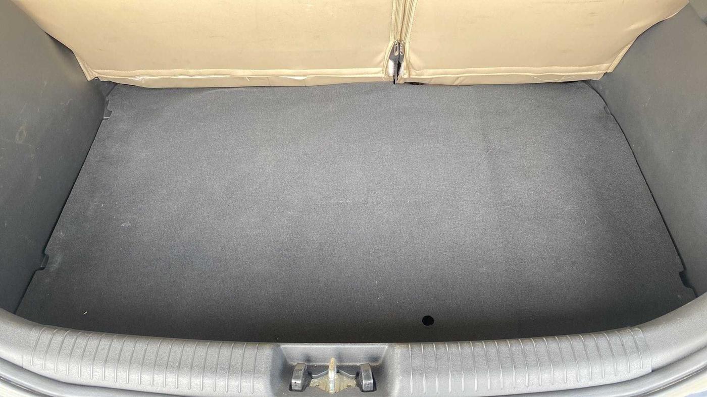 2012 Hyundai i20 SPORTZ 1.2, Petrol, Manual, 1,00,860 km, Boot Inside