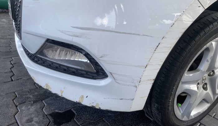 2017 Hyundai Elite i20 ASTA 1.2, Petrol, Manual, 1,13,183 km, Front bumper - Paint has minor damage