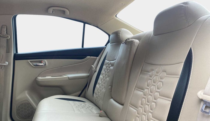 2018 Maruti Ciaz SIGMA 1.4 MT PETROL, Petrol, Manual, 42,943 km, Right Side Rear Door Cabin