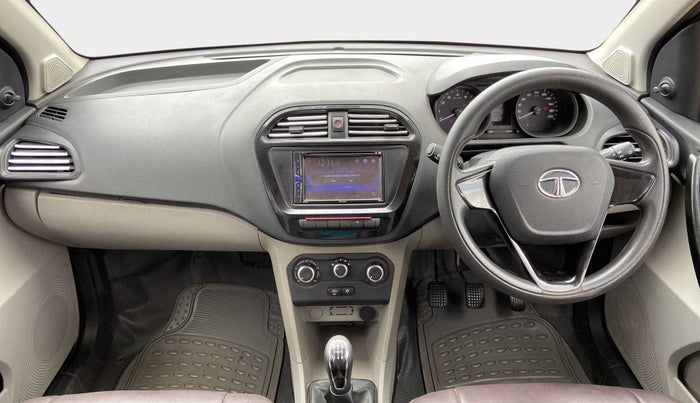 2018 Tata Tiago XM PETROL, Petrol, Manual, 44,377 km, Dashboard