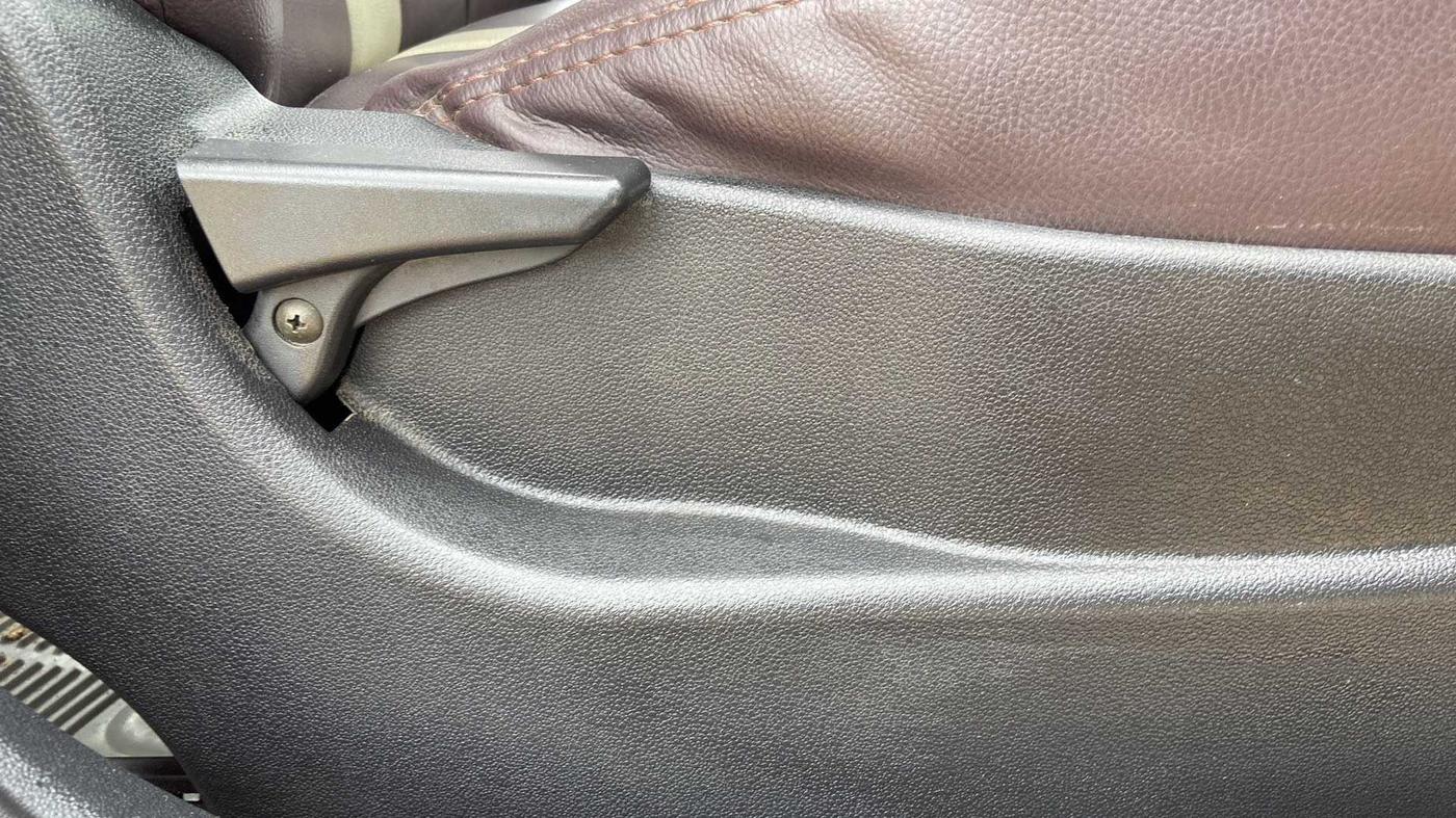 2018 Tata Tiago XM PETROL, Petrol, Manual, 44,377 km, Driver Side Adjustment Panel