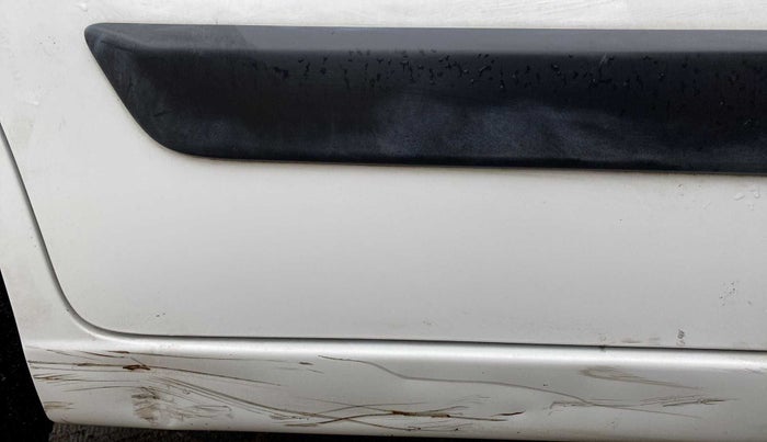 2018 Maruti Wagon R 1.0 VXI (O) AMT, Petrol, Automatic, 29,472 km, Right running board - Minor scratches