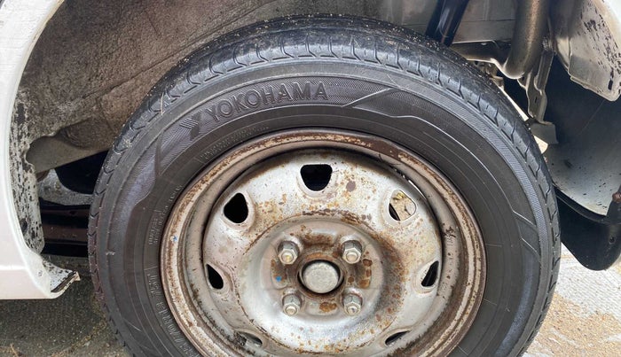 2018 Maruti Wagon R 1.0 VXI (O) AMT, Petrol, Automatic, 29,472 km, Left rear tyre - Tyre dimensions are different from each other