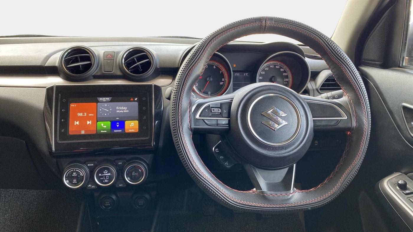 2022 Maruti Swift ZXI, Petrol, Manual, 10,753 km, Steering Wheel Close Up