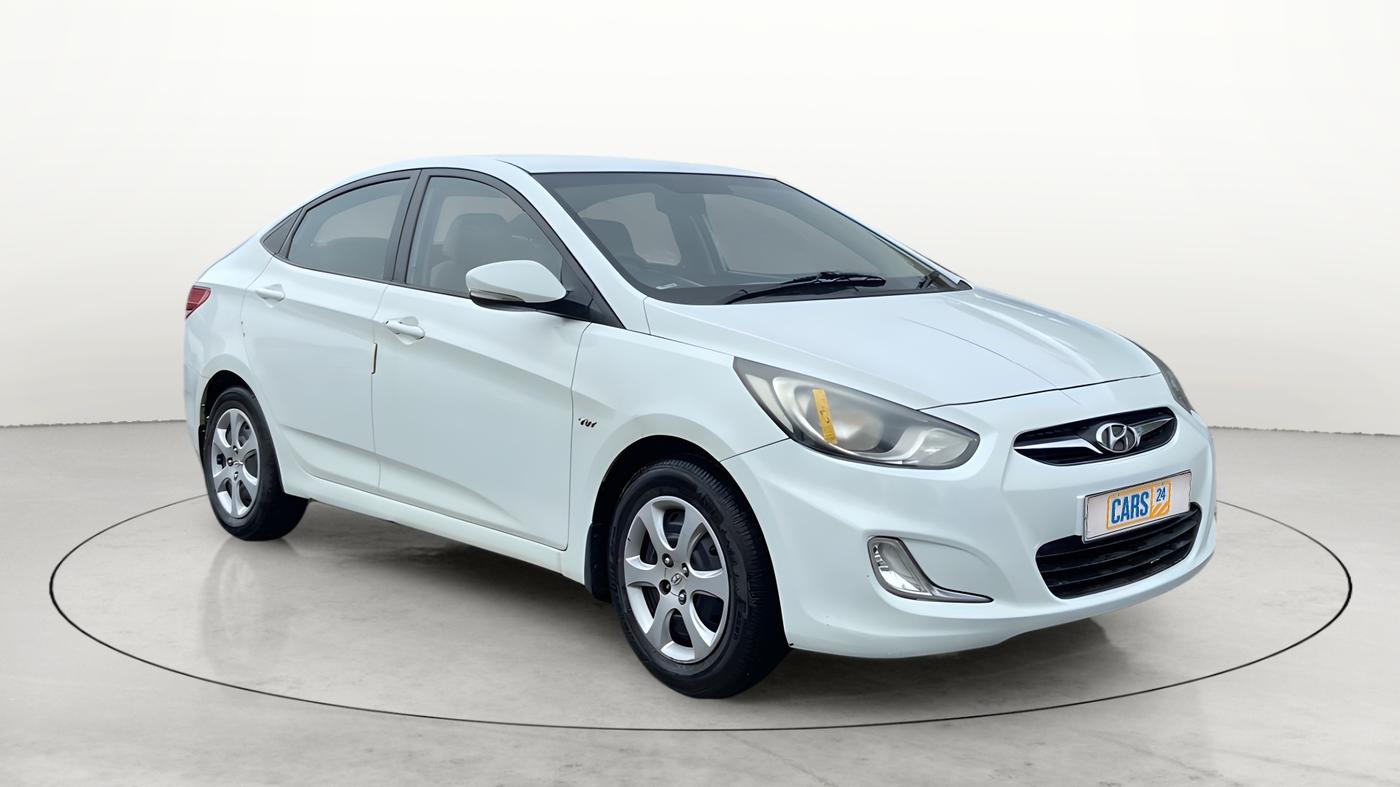 2013 Hyundai Verna FLUIDIC 1.6 VTVT EX, Petrol, Manual, 1,18,059 km, SRP