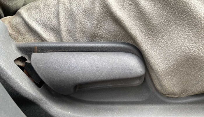 2010 Maruti A Star VXI, Petrol, Manual, 45,757 km, Driver Side Adjustment Panel