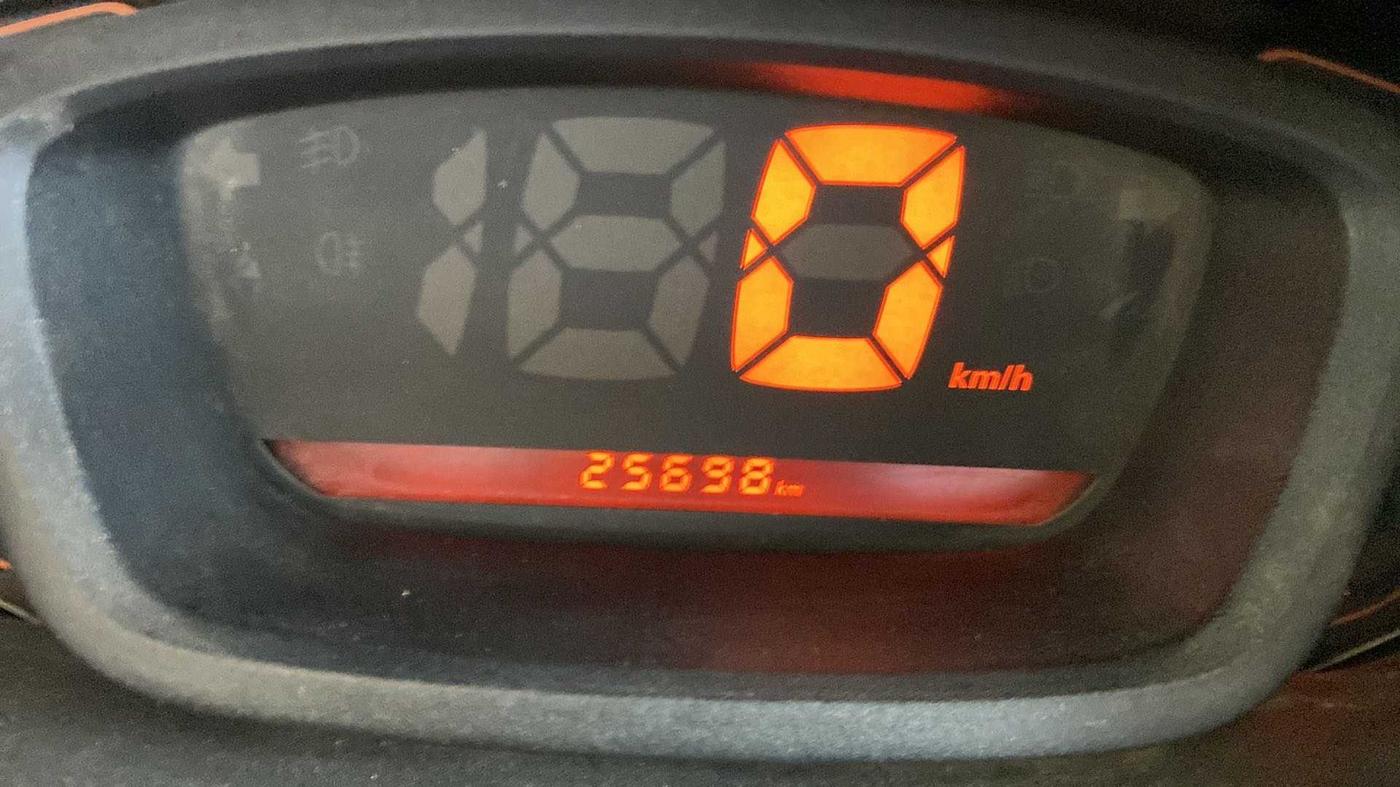 2016 Renault Kwid RXT 0.8 (O), Petrol, Manual, 26,118 km, Odometer Image