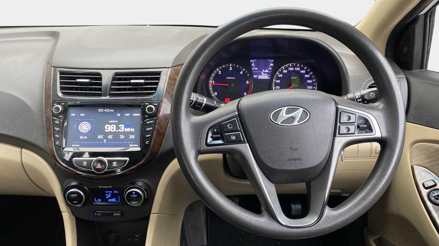 2017 Hyundai Verna 1.6 CRDI SX, Diesel, Manual, 89,903 km, Steering Wheel Close Up