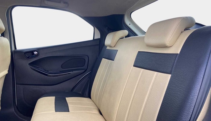 2021 Ford New Figo TITANIUM 1.2 PETROL MT, Petrol, Manual, 28,413 km, Right Side Rear Door Cabin