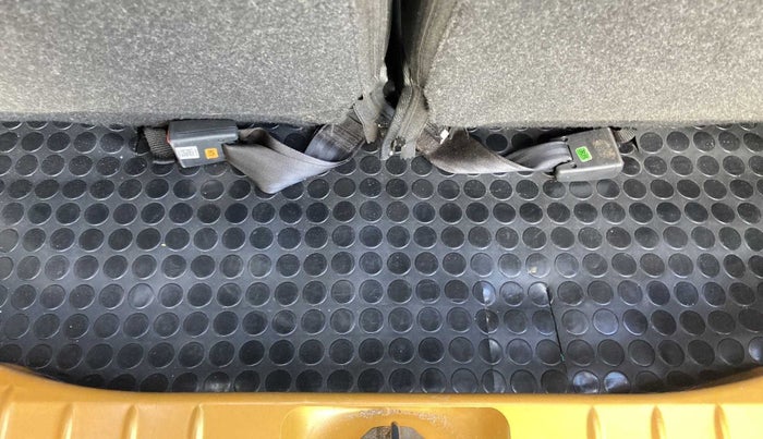 2021 Renault TRIBER RXZ AMT, Petrol, Automatic, 12,206 km, Dicky (Boot door) - Jack missing