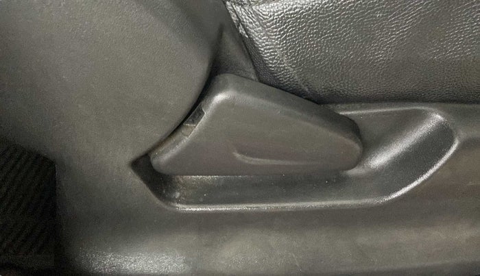 2018 Datsun Redi Go A, Petrol, Manual, 30,154 km, Driver Side Adjustment Panel