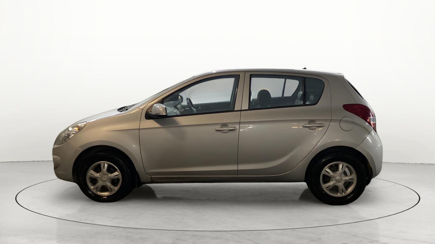 2011 Hyundai i20 SPORTZ (O) 1.4 CRDI, Diesel, Manual, 85,571 km, Left Side