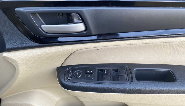 2019 Honda Amaze 1.2L I-VTEC V CVT, Petrol, Automatic, 31,452 km, Driver Side Door Panels Control