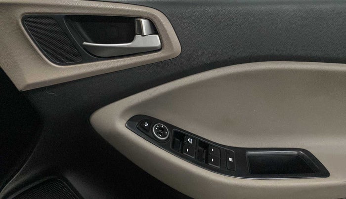2019 Hyundai Elite i20 SPORTZ PLUS 1.2, Petrol, Manual, 76,312 km, Driver Side Door Panels Control