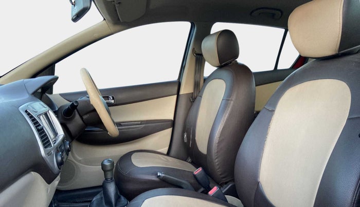 2011 Hyundai i20 MAGNA (O) 1.2, Petrol, Manual, 1,07,079 km, Right Side Front Door Cabin