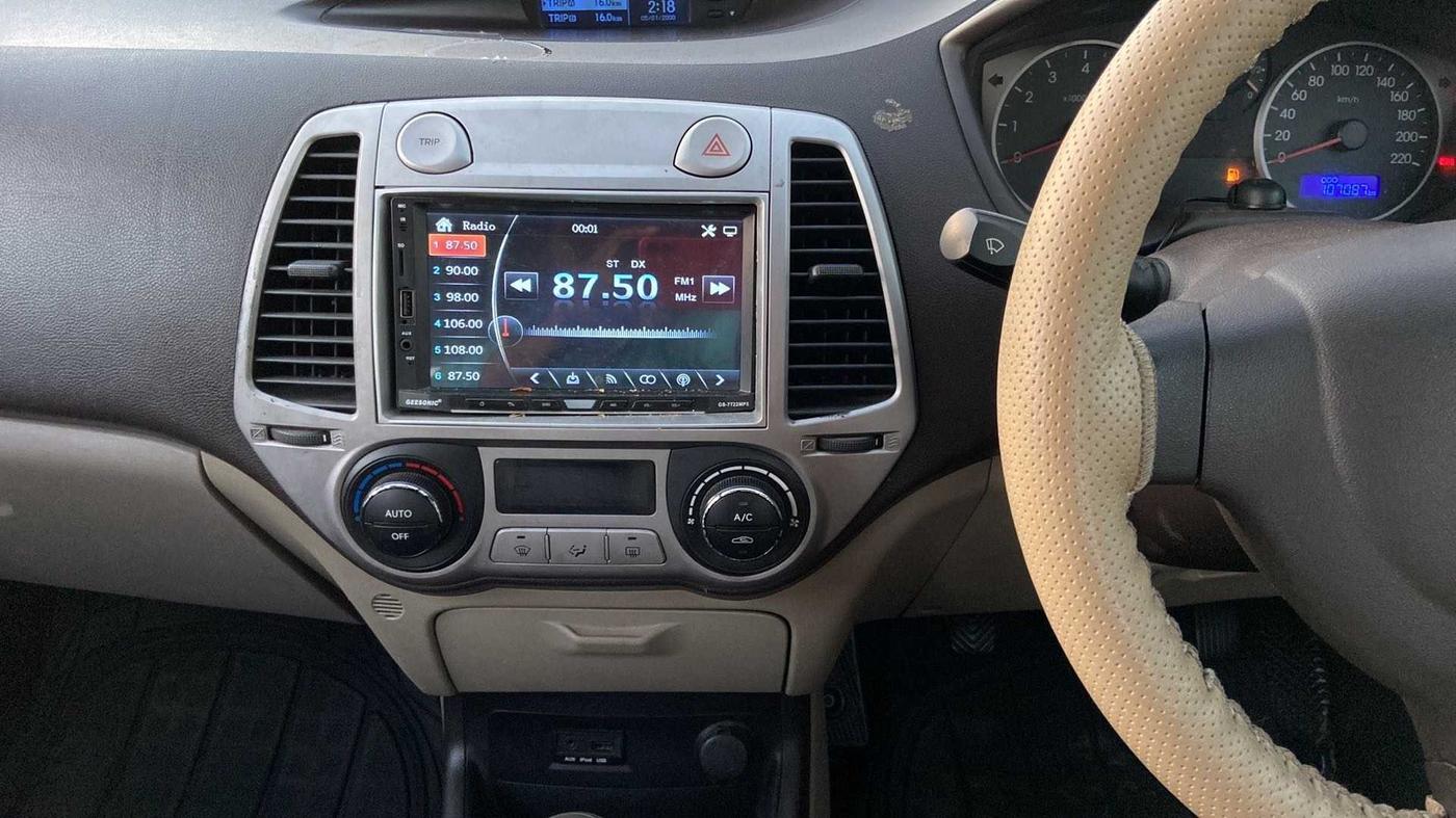 2011 Hyundai i20 MAGNA (O) 1.2, Petrol, Manual, 1,07,079 km, Air Conditioner