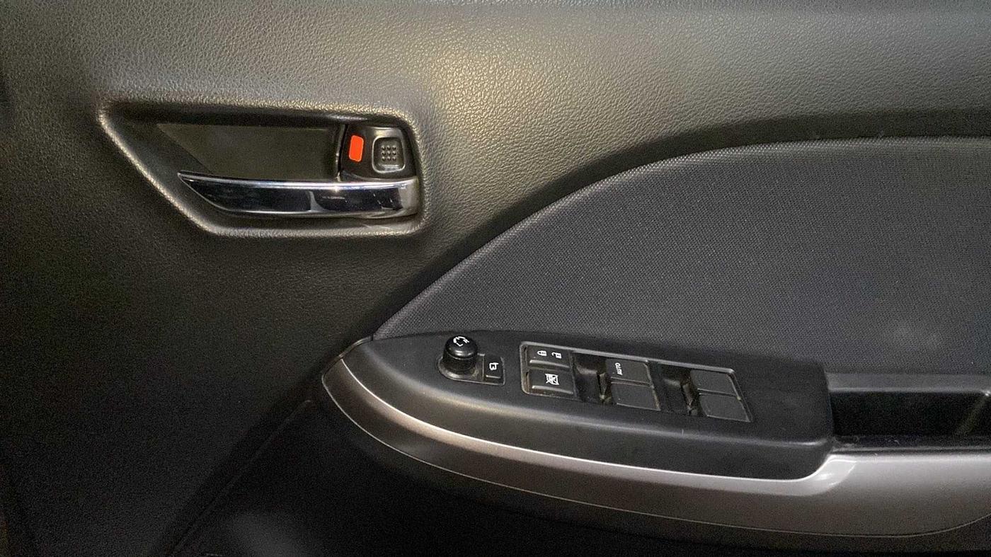 2021 Maruti Baleno ALPHA CVT PETROL 1.2, Petrol, Automatic, 25,819 km, Driver Side Door Panels Control
