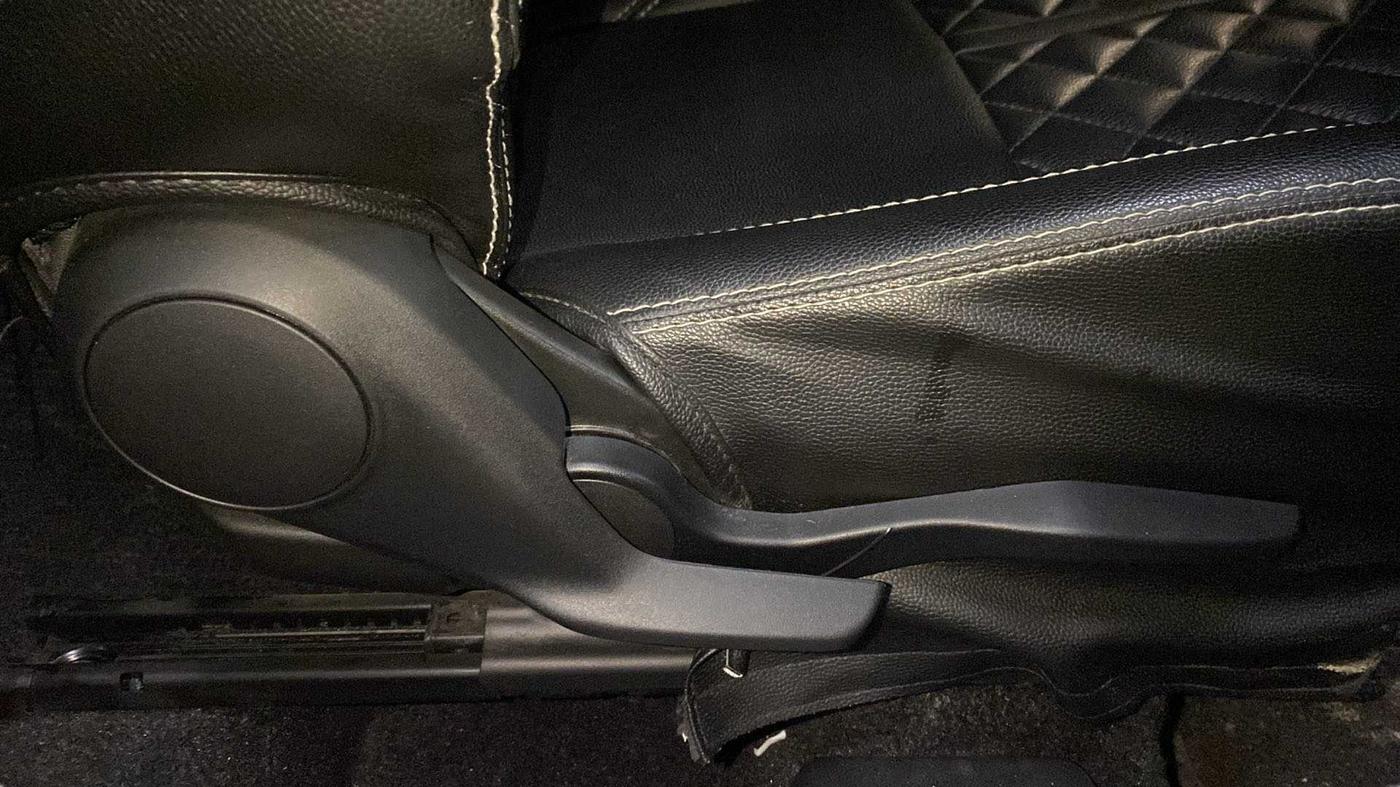2021 Maruti Baleno ALPHA CVT PETROL 1.2, Petrol, Automatic, 25,819 km, Driver Side Adjustment Panel