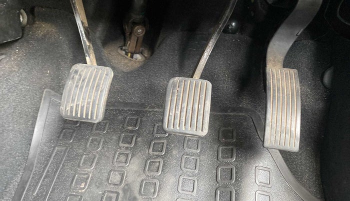 2013 Hyundai Grand i10 ASTA 1.1 CRDI, Diesel, Manual, 71,675 km, Pedals