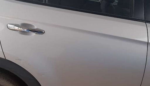 2016 Hyundai Creta SX PLUS 1.6 PETROL, Petrol, Manual, 37,807 km, Right rear door - Minor scratches