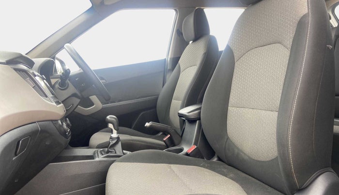 2016 Hyundai Creta SX PLUS 1.6 PETROL, Petrol, Manual, 37,807 km, Right Side Front Door Cabin