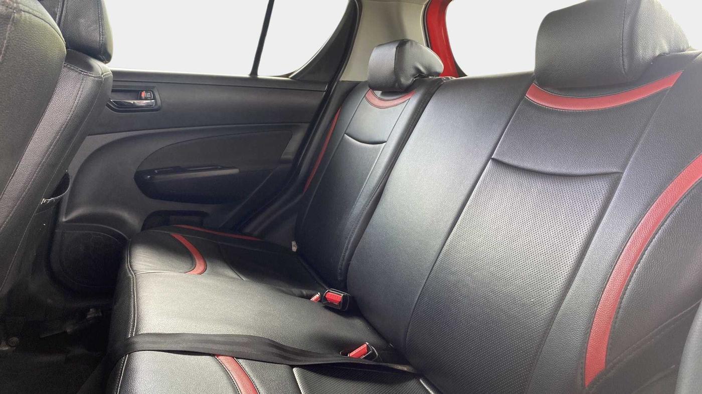2017 Maruti Swift VXI, Petrol, Manual, 81,592 km, Right Side Rear Door Cabin