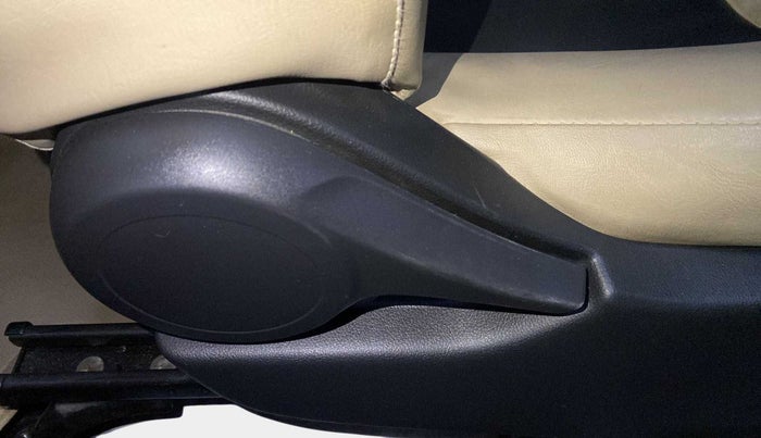 2020 Honda Amaze 1.2L I-VTEC E, Petrol, Manual, 24,384 km, Driver Side Adjustment Panel