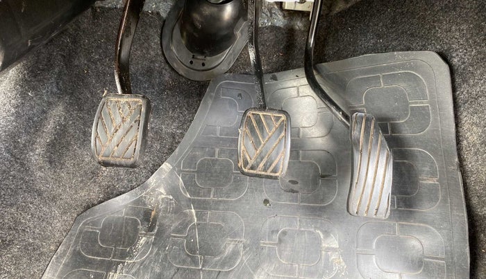 2014 Maruti Wagon R 1.0 VXI, Petrol, Manual, 51,666 km, Pedals