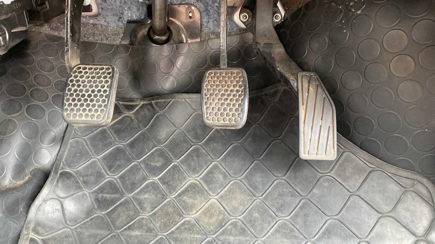 2019 Maruti Alto 800 LXI, Petrol, Manual, 29,235 km, Pedals