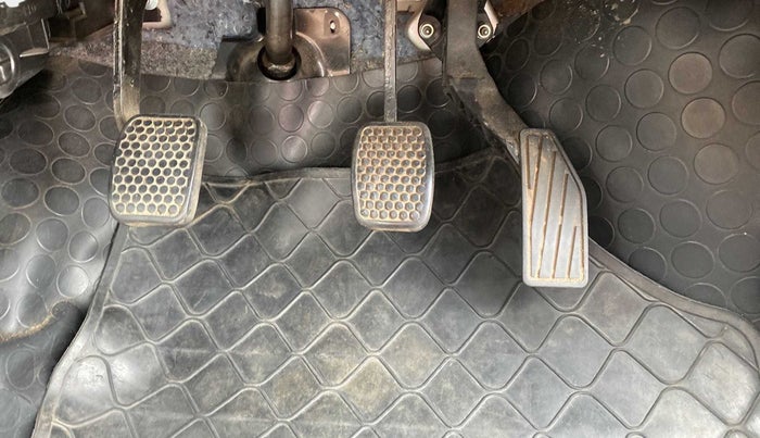 2019 Maruti Alto 800 LXI, Petrol, Manual, 29,235 km, Pedals