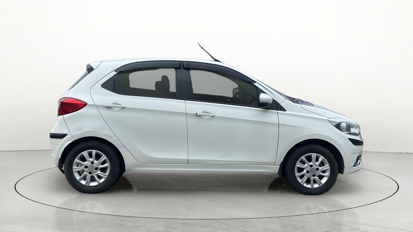 2017 Tata Tiago XZA PETROL, Petrol, Automatic, 50,031 km, Right Side View