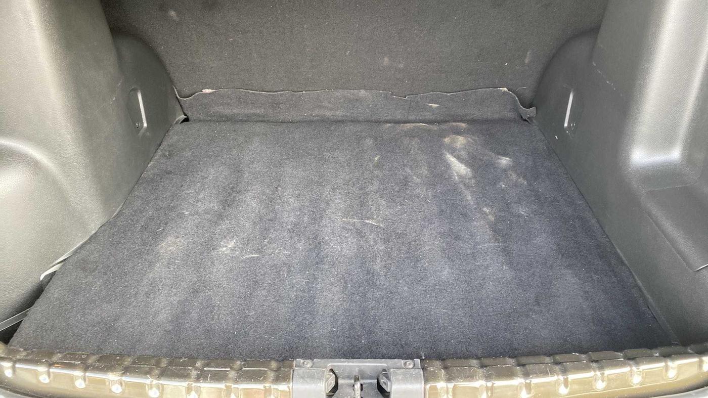 2018 Renault Duster RXS CVT, Petrol, Automatic, 41,012 km, Boot Inside