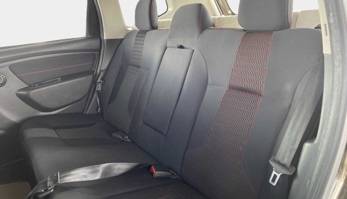 2018 Renault Duster RXS CVT, Petrol, Automatic, 41,012 km, Right Side Rear Door Cabin