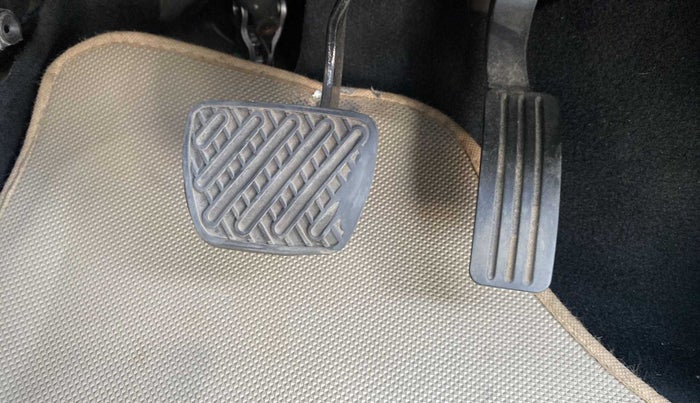 2018 Renault Duster RXS CVT, Petrol, Automatic, 41,012 km, Pedals