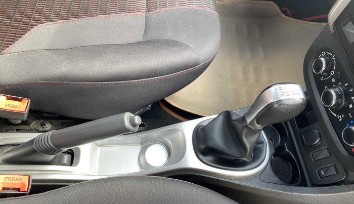 2018 Renault Duster RXS CVT, Petrol, Automatic, 41,012 km, Gear Lever