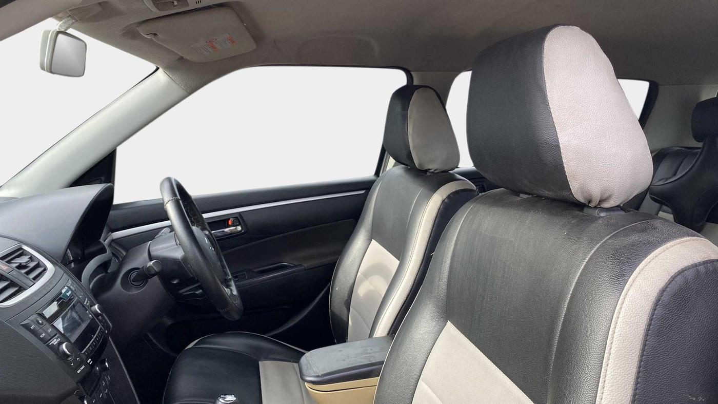 2015 Maruti Swift ZXI, Petrol, Manual, 37,391 km, Right Side Front Door Cabin
