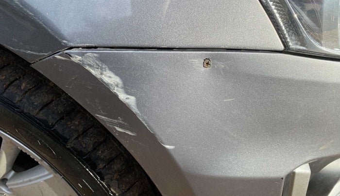 2015 Maruti Swift ZXI, Petrol, Manual, 37,391 km, Front bumper - Minor scratches