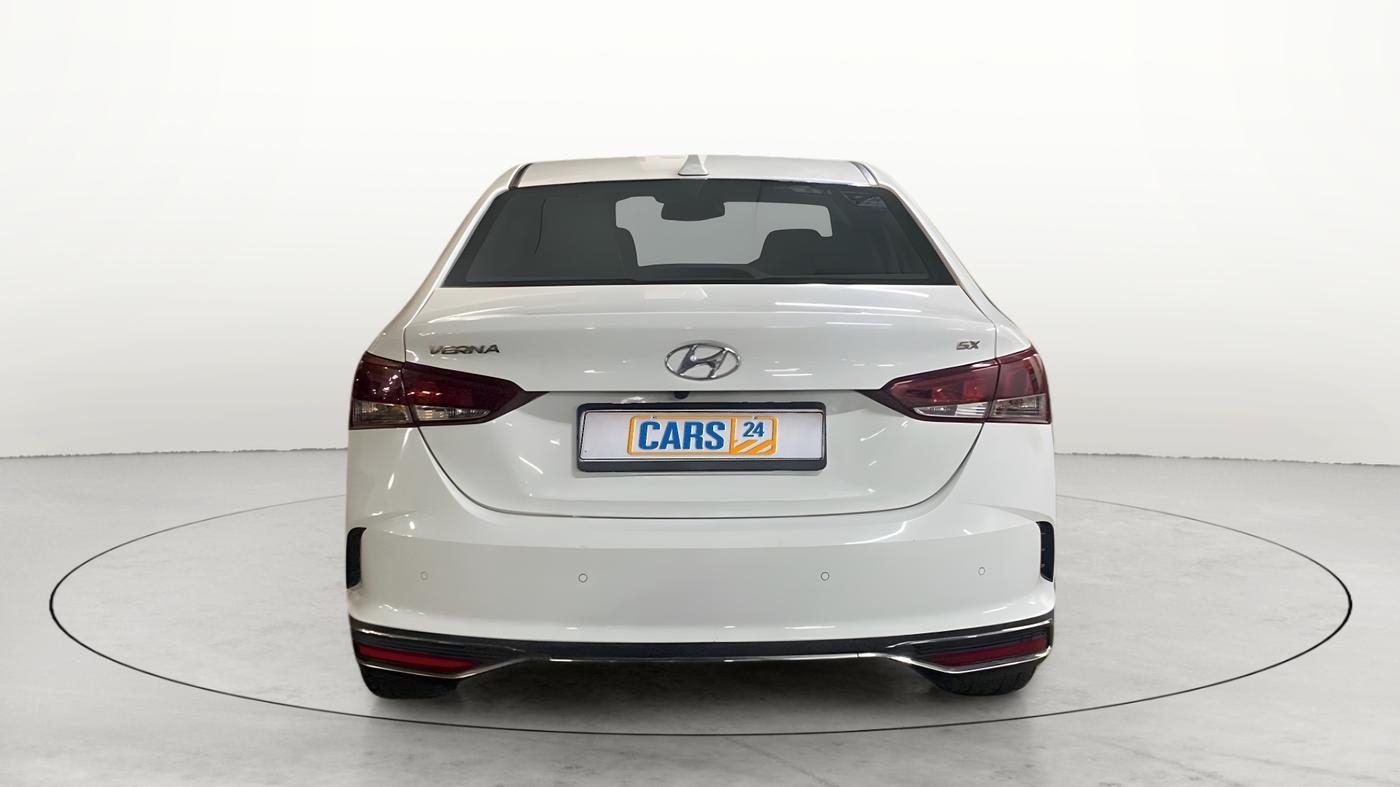 2022 Hyundai Verna SX (O) 1.5 CRDI, Diesel, Manual, 22,049 km, Back/Rear