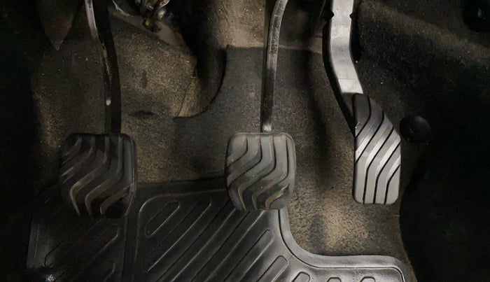 2021 Nissan MAGNITE XV MT, Petrol, Manual, 25,153 km, Pedals